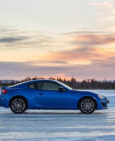 SUBARU-BRZ-lr-13